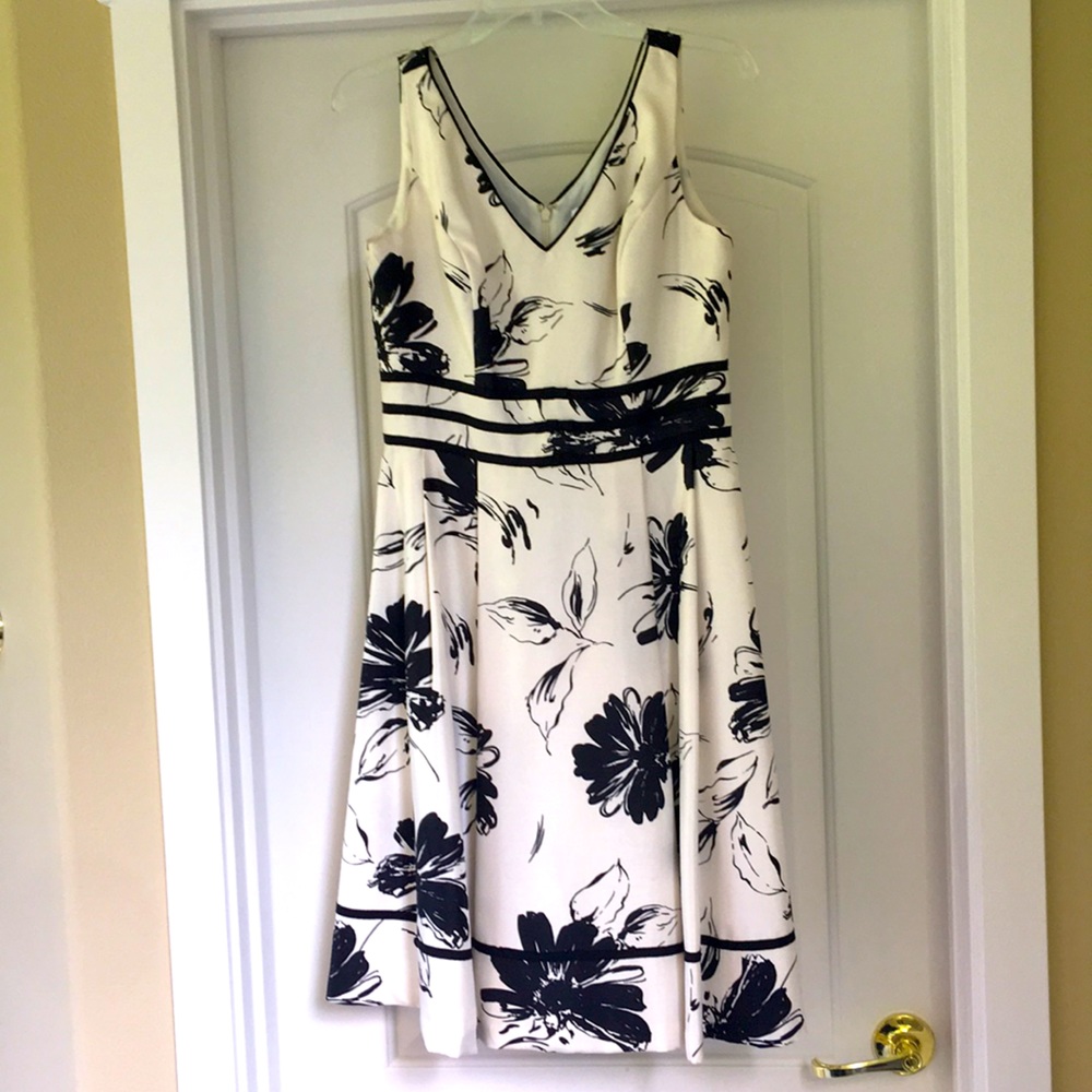 Dress Barn Cream and Black Flower Dress